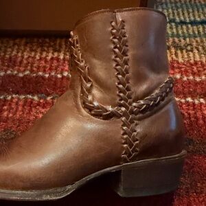 Stetson Chestnut Leather Booties